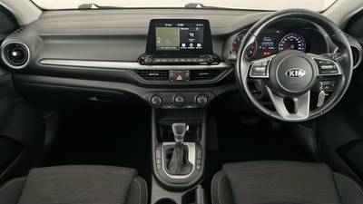 2019 Kia Cerato interior