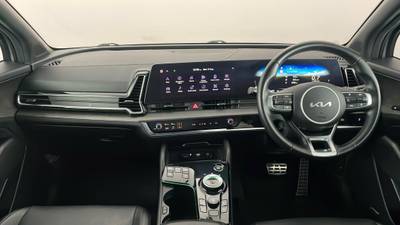 2022 KIA SPORTAGE interior