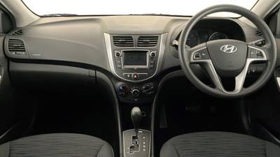 2016 HYUNDAI ACCENT interior