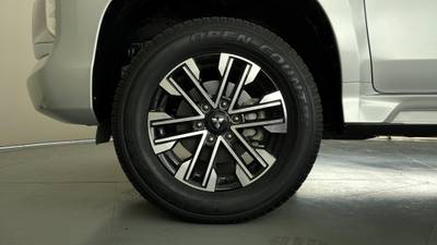 2022 MITSUBISHI PAJERO SPORT gallery