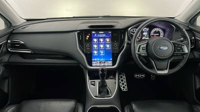 2021 Subaru Outback interior