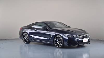 2019 BMW 8 SPORT