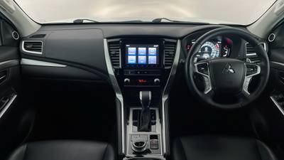 2020 Mitsubishi Pajero Sport interior