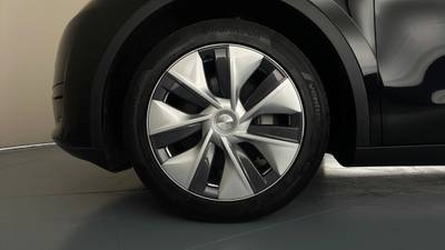 2023 TESLA MODEL Y gallery