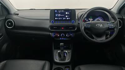 2021 HYUNDAI KONA interior