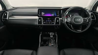 2022 KIA SORENTO interior