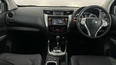 2018 NISSAN NAVARA interior