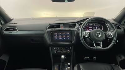 2021 VOLKSWAGEN TIGUAN interior