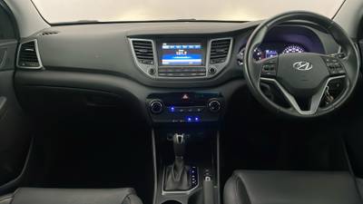 2017 HYUNDAI TUCSON interior