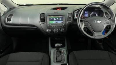 2015 KIA CERATO interior