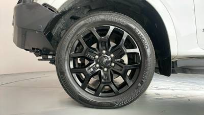 2023 FORD EVEREST gallery