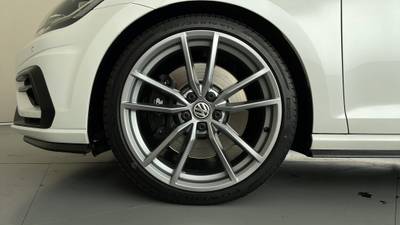 2017 VOLKSWAGEN GOLF gallery