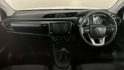 2022 TOYOTA HILUX interior