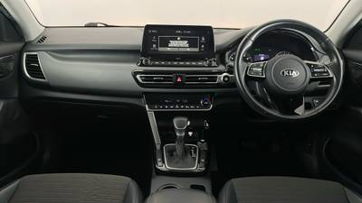 2020 KIA SELTOS interior