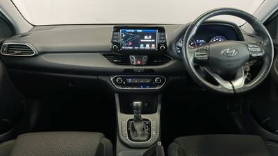 2019 HYUNDAI I30 interior
