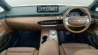 2023 GENESIS GV70 interior