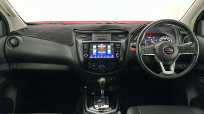2021 NISSAN NAVARA interior