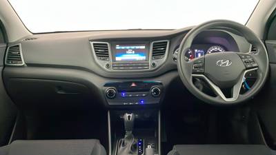 2018 HYUNDAI TUCSON interior