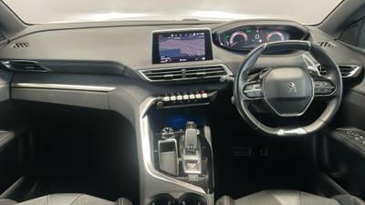 2017 PEUGEOT 3008 interior