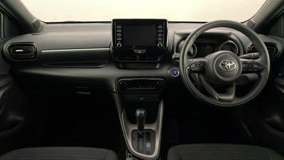 2021 TOYOTA YARIS interior