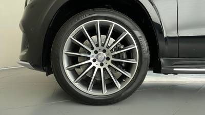 2016 MERCEDES-BENZ GLS gallery