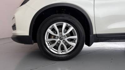 2020 Nissan X-Trail gallery