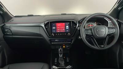 2026 ISUZU D-MAX interior