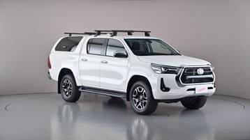 2022 TOYOTA HILUX