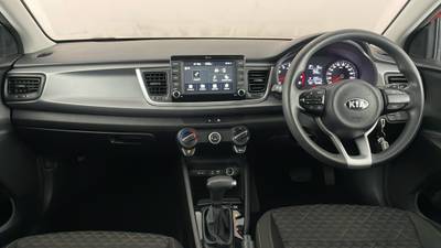 2018 KIA RIO interior