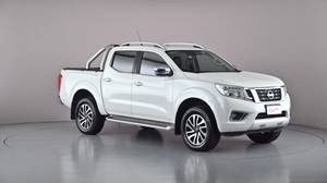 2017 NISSAN NAVARA