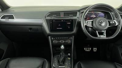 2017 VOLKSWAGEN TIGUAN interior