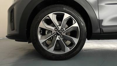 2021 KIA STONIC gallery