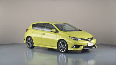 2018 TOYOTA COROLLA