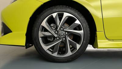 2018 TOYOTA COROLLA gallery