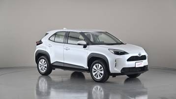 2022 TOYOTA YARIS CROSS