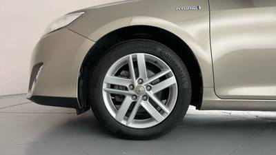 2015 Toyota Camry gallery
