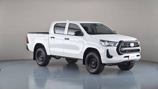 2023 TOYOTA HILUX