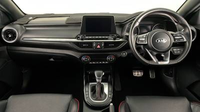 2021 KIA CERATO interior