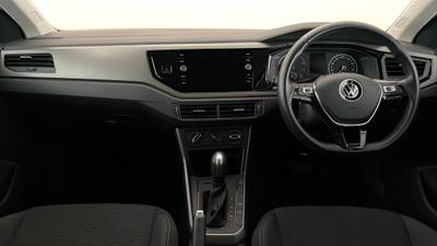 2021 VOLKSWAGEN POLO interior