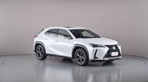 2021 LEXUS UX200