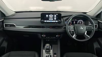 2022 MITSUBISHI OUTLANDER interior