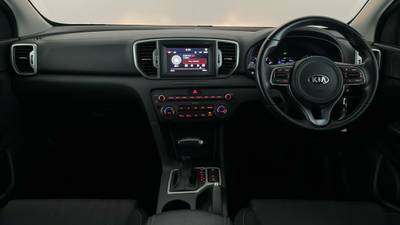 2017 KIA SPORTAGE interior