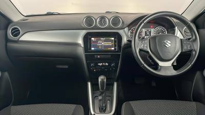 2017 SUZUKI VITARA interior