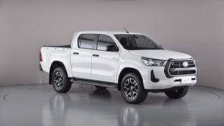 2020 TOYOTA HILUX