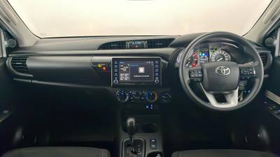 2020 TOYOTA HILUX interior
