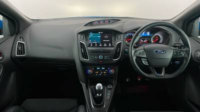 2016 Ford Focus interior