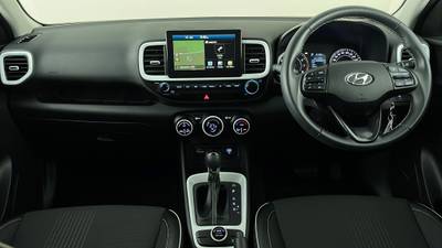 2019 HYUNDAI VENUE interior
