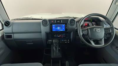 2025 TOYOTA LANDCRUISER 70 SERIES interior