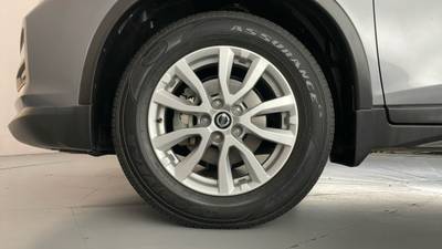 2017 NISSAN X-TRAIL gallery