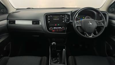 2016 MITSUBISHI OUTLANDER interior